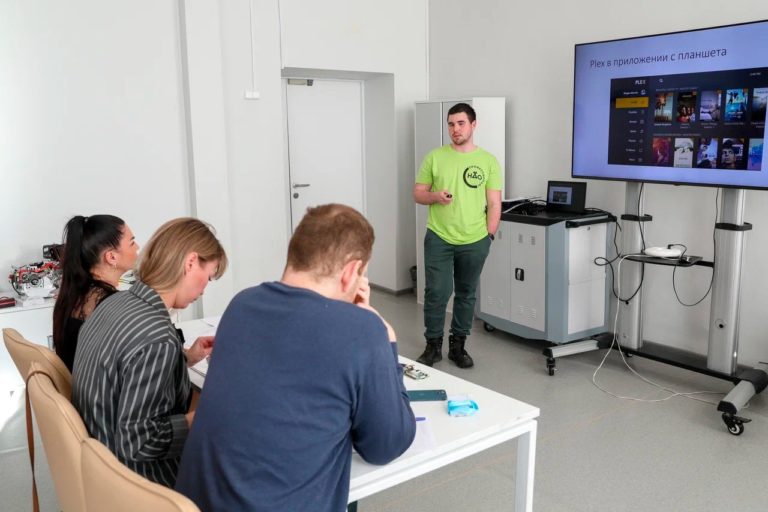 🎓В «Кванториуме» прошёл региональный этап X Всероссийской Конференции